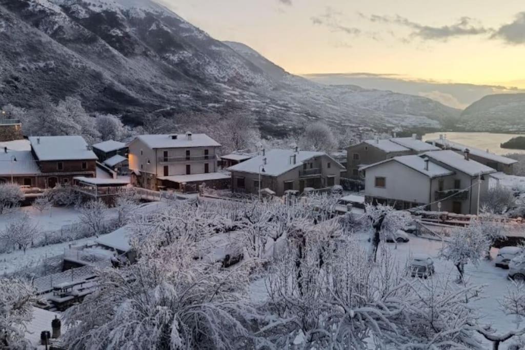 Casa Con Vista Lago, Civitella Alfedena Exteriör bild
