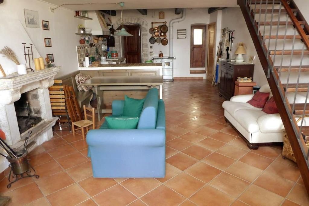 Casa Con Vista Lago, Civitella Alfedena Exteriör bild